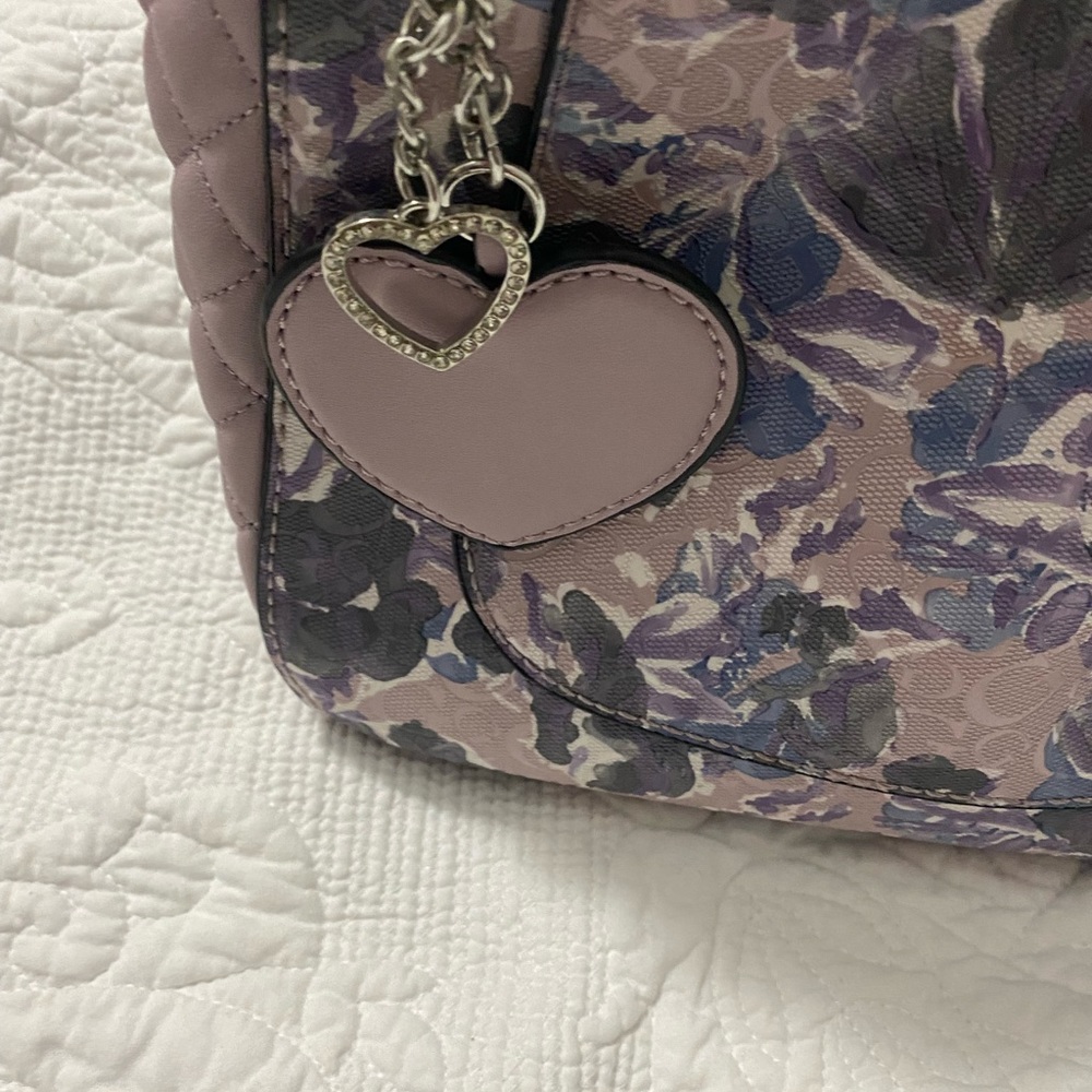 Guess Handbag - Picture 3 of 13